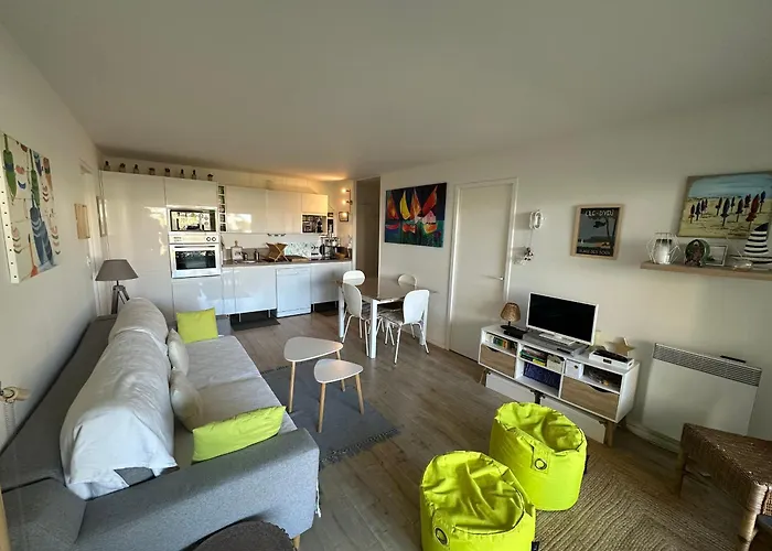 3 Pieces Avec Jardinet, 6 Personnes, Internet, Proche Grand De - Fr-1-487-308 Apartment