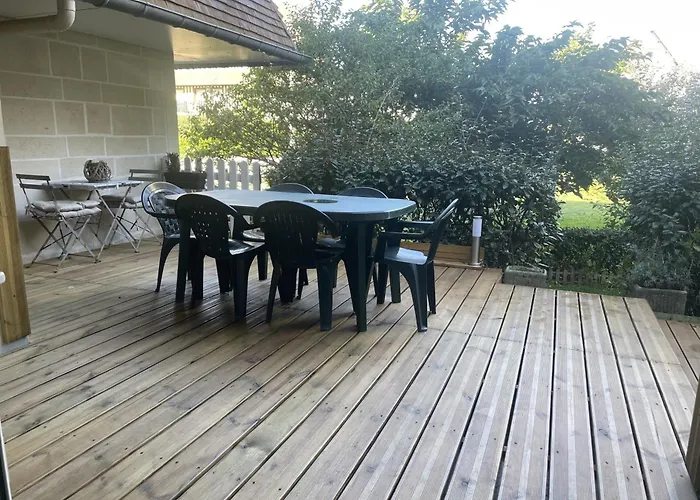 3 Pieces Avec Jardinet, 6 Personnes, Internet, Proche Grand De - Fr-1-487-308 * Cabourg