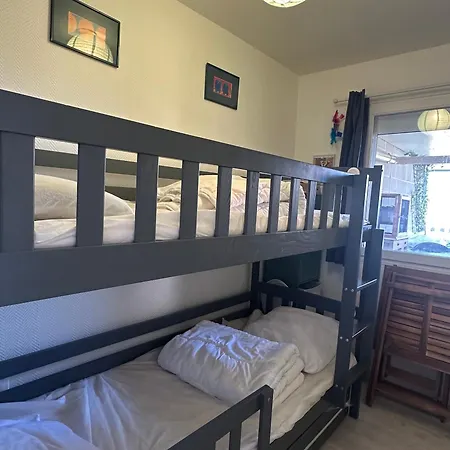 3 Pieces Avec Jardinet, 6 Personnes, Internet, Proche Grand De - Fr-1-487-308 * 卡布尔